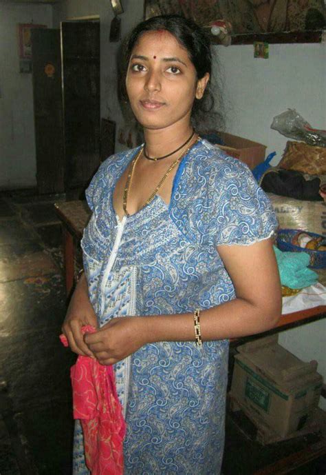 Tamil Aunty Porn Pics: Nude Women in Free Sex Photos